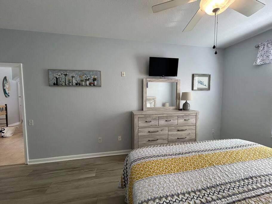 Fan Condo-renovated 2024 Apartment Kissimmee