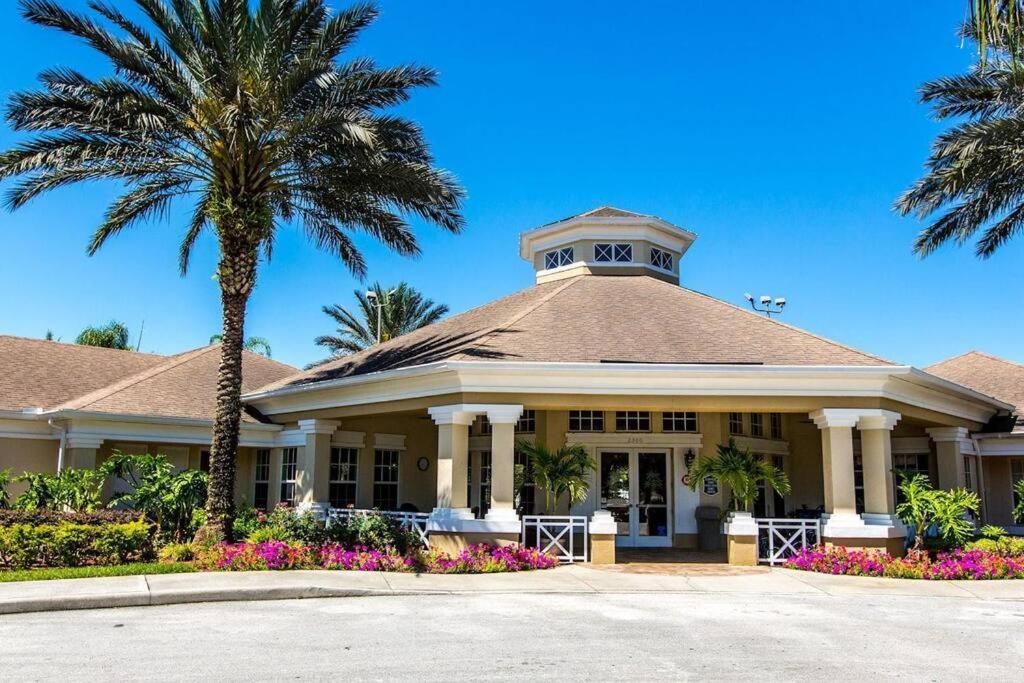 Apartment Fan Condo-renovated 2024 Kissimmee